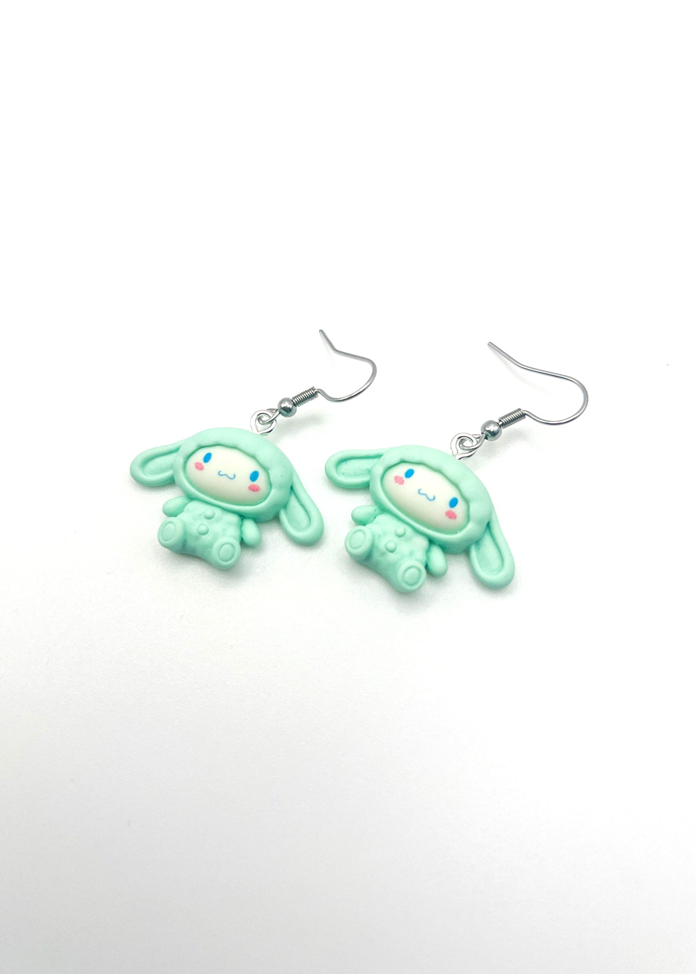 Sanrio Friends Earrings - Cinamonroll Mint Green Snuggie