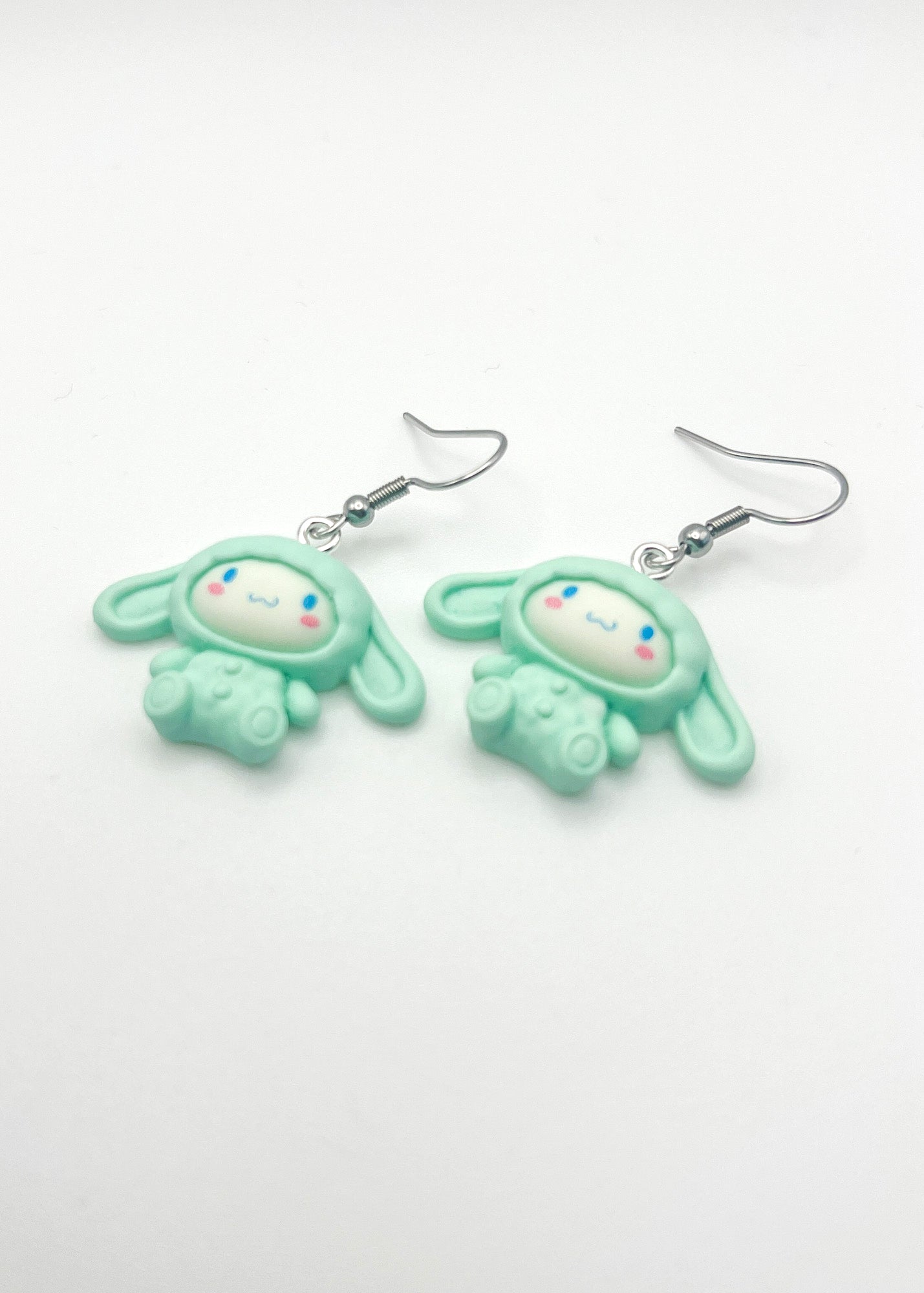 Sanrio Friends Earrings - Cinamonroll Mint Green Snuggie